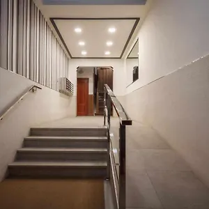 Estrena Glamour Y Guggenheim , Bilbao Espagne